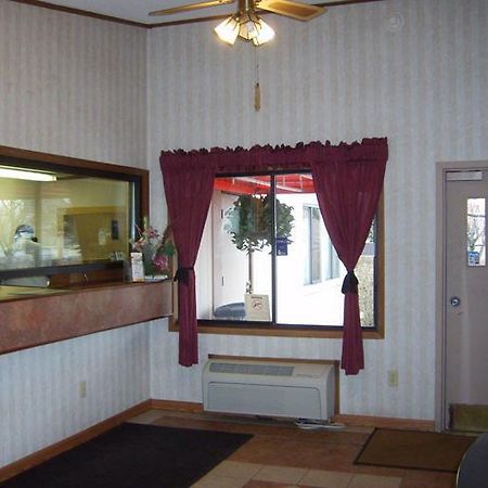 Budgetel Inn & Suites Колумбус Экстерьер фото